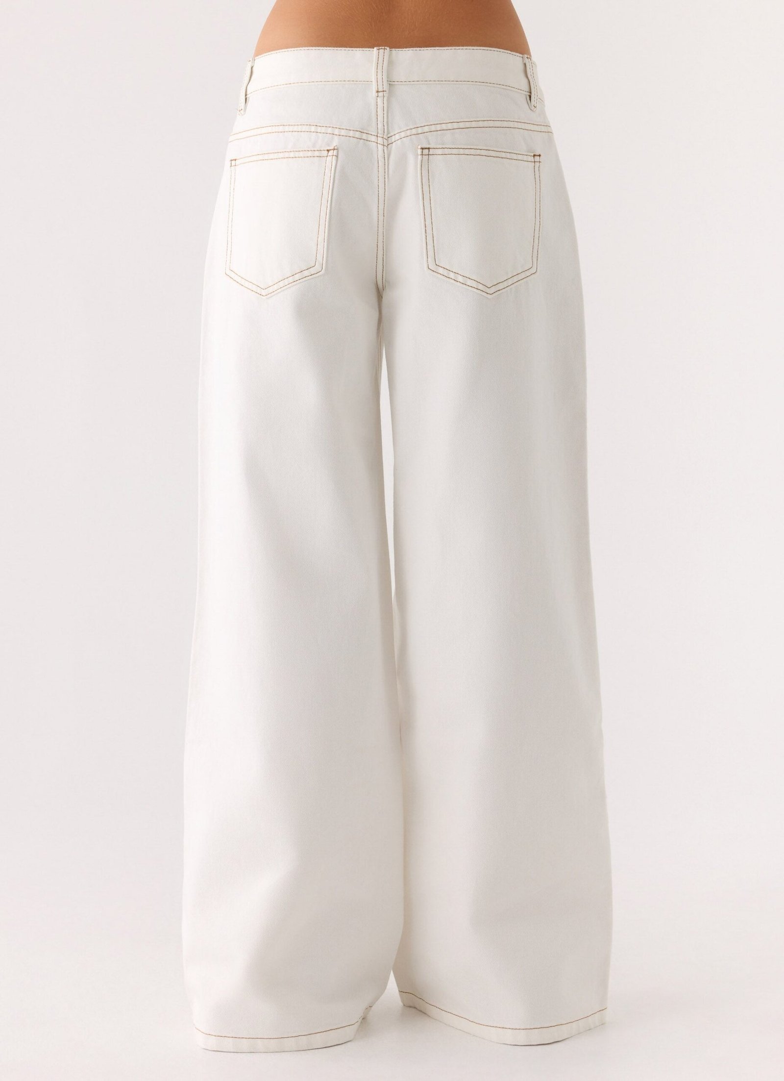 Neo Low Rise Wide Leg Denim Jeans - Ivory - Image 4