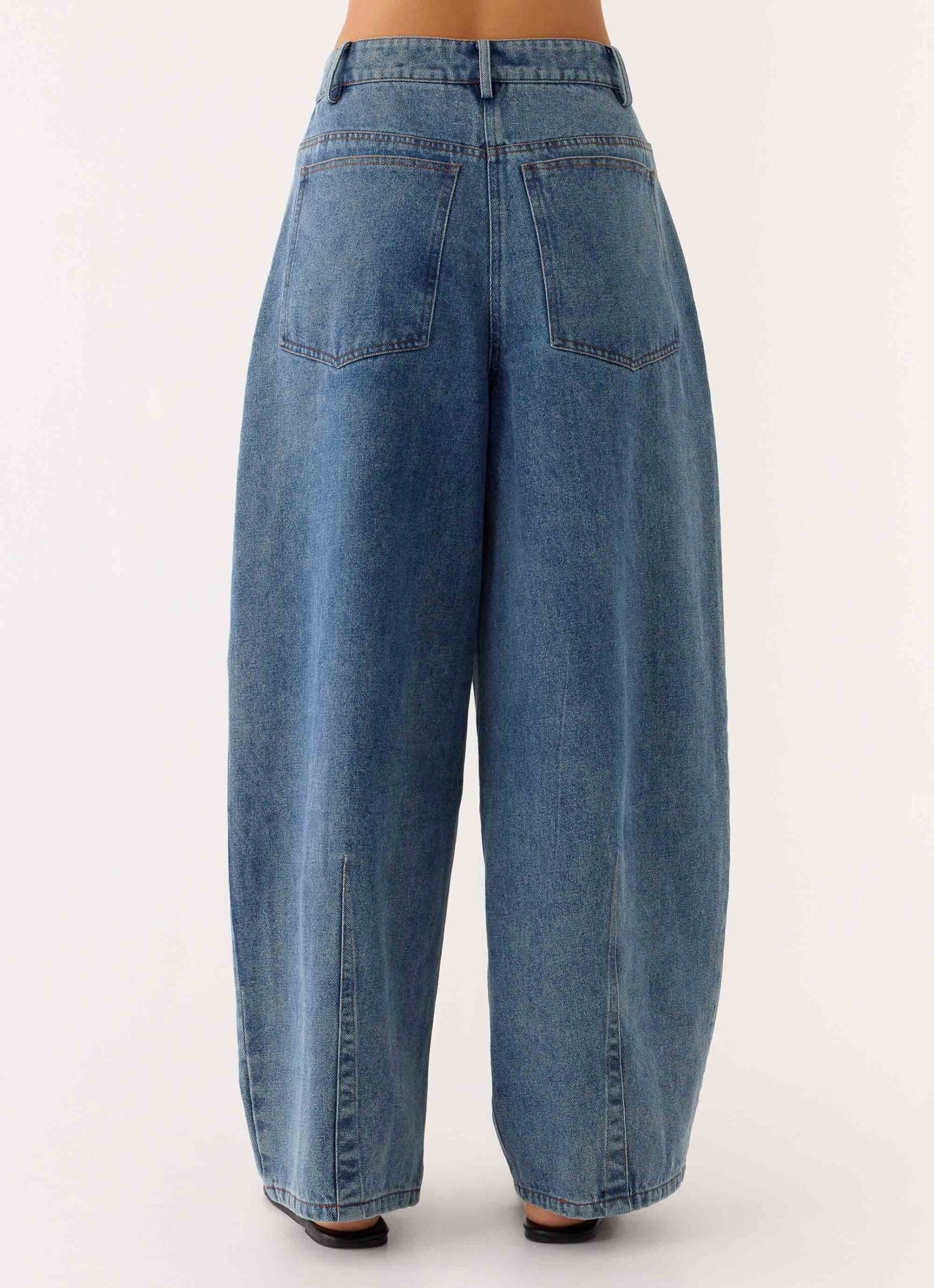 Zayn Pleated Jeans - Light Wash Blue - Image 4